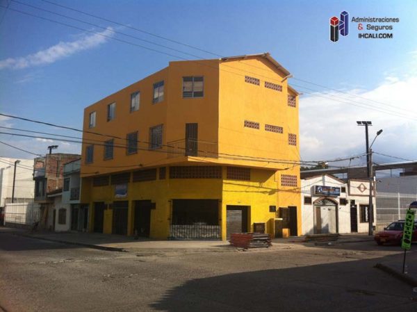 Lee más sobre el artículo Fachada Edificio Tres Pisos Obrero Cali