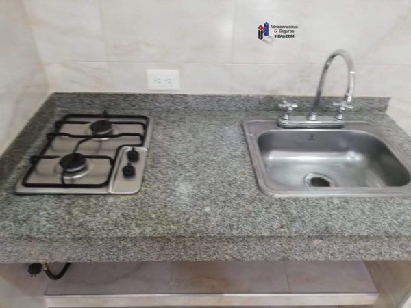 Apartaestudio Segundo Piso Barrio La Flora - Imagen 6
