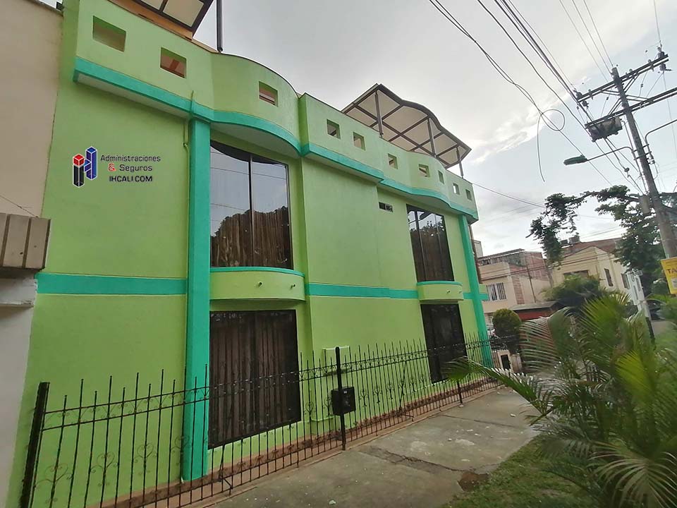 Lee más sobre el artículo Pintura Exterior Casa de Tres Pisos Cali