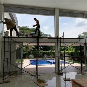 Limpieza de Vidrios y Fachadas en Alturas