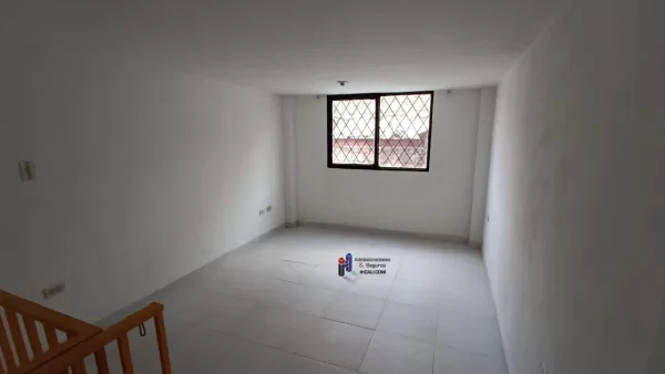 Local Comercial sobre La 21 Barrio Obrero Trifásica - Imagen 6