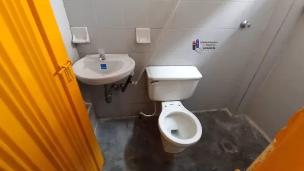 Local Comercial sobre La 21 Barrio Obrero Trifásica - Imagen 7